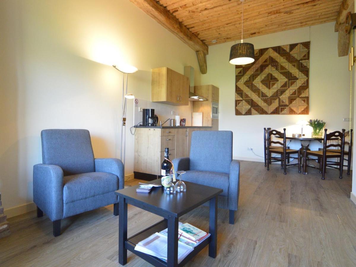Staying In A Thatched Barn With Box Bed Beautiful View Region Achterhoek Geesteren  エクステリア 写真